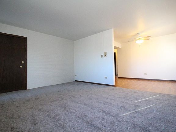 3rd image of 2707 W 123rd St #2W