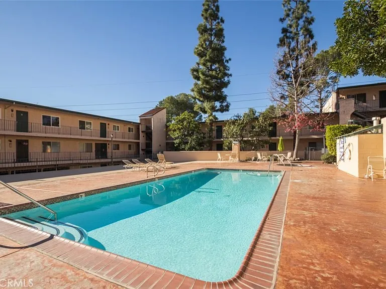 2940 N Verdugo Rd #321 — Photo 29