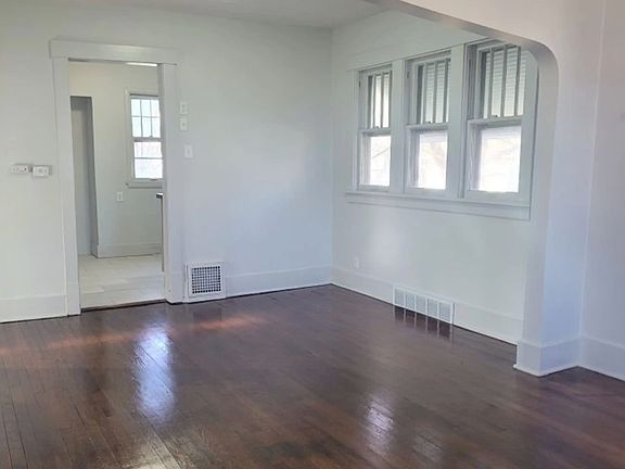 4th image of 4865 Wirt St