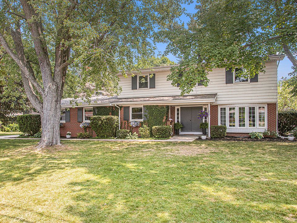 1st image of 251 Martha Dr