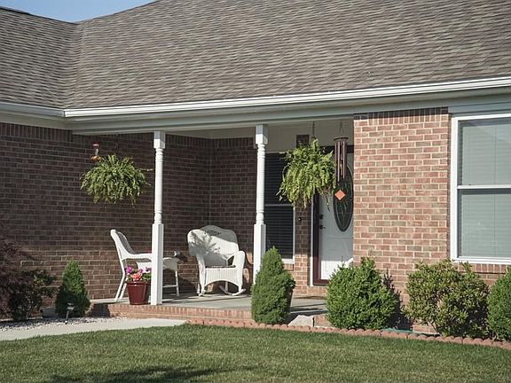 3rd image of 6989 Meredith Dr