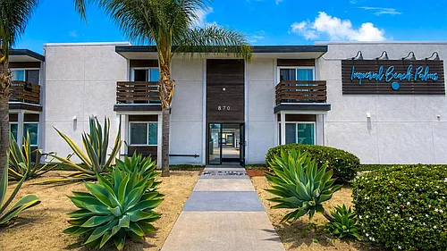 Imperial Beach Palms Photo 1