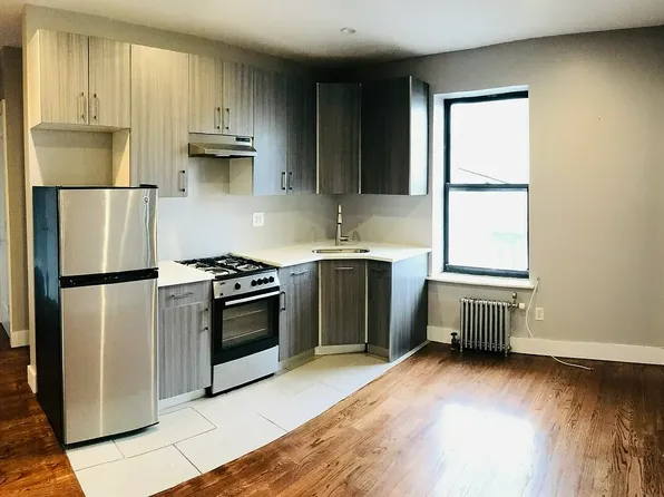 1092 Hancock Street image 1 of 7