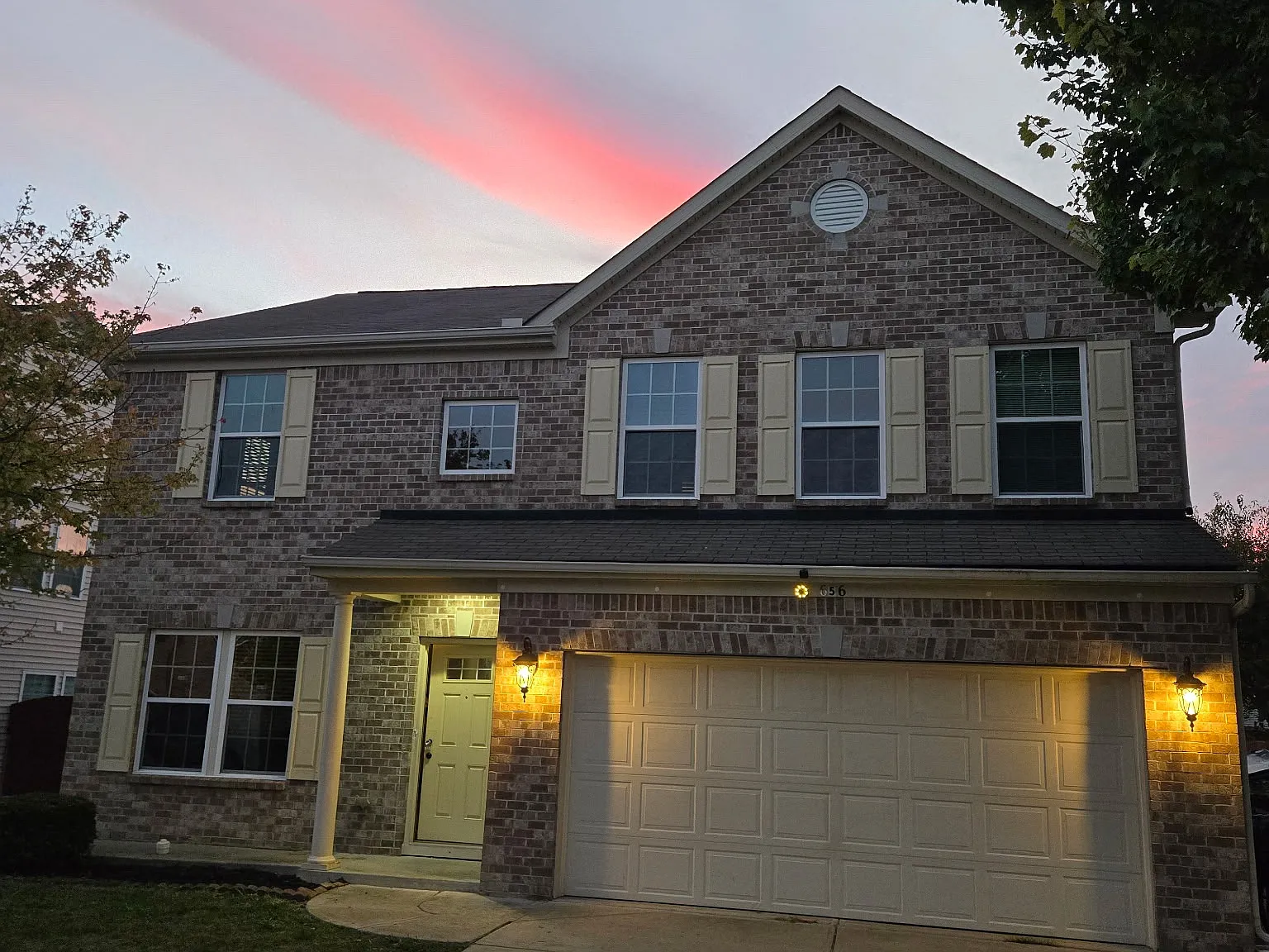 4 bed, 2384 sqft, $2,250 — Photo 1