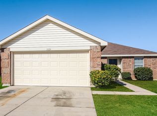 1329 Castle Ridge Rd, Fort Worth, TX 76140
