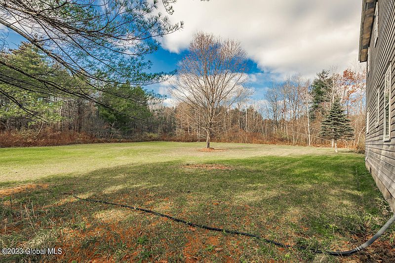 4th image of 119 Hart Road