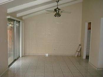 2nd image of 600 Sheffield Ct Unit 51