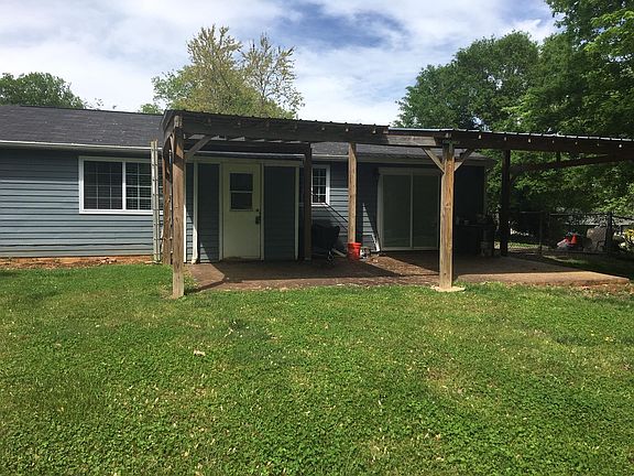 4th image of 10206 Misty Brook Ln