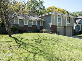 1819 E 152nd Ter, Olathe, KS 66062