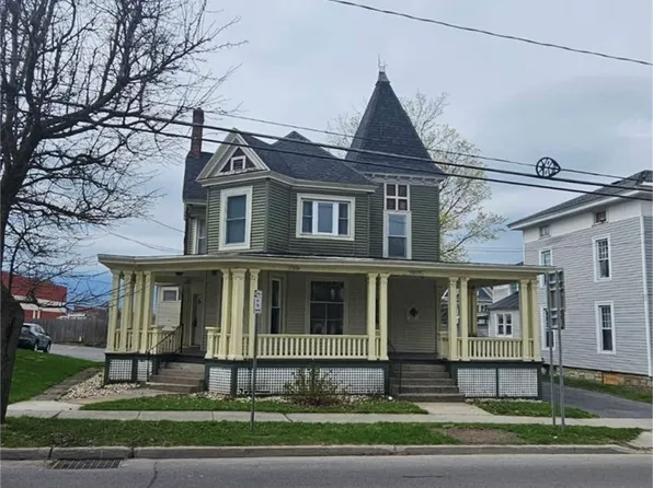 123 N School St APT A, Carthage, NY 13619