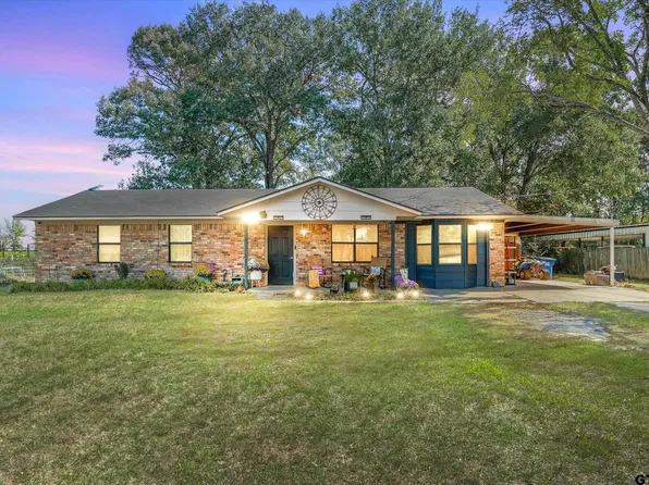 1500 N Oak St, Grand Saline, TX 75140