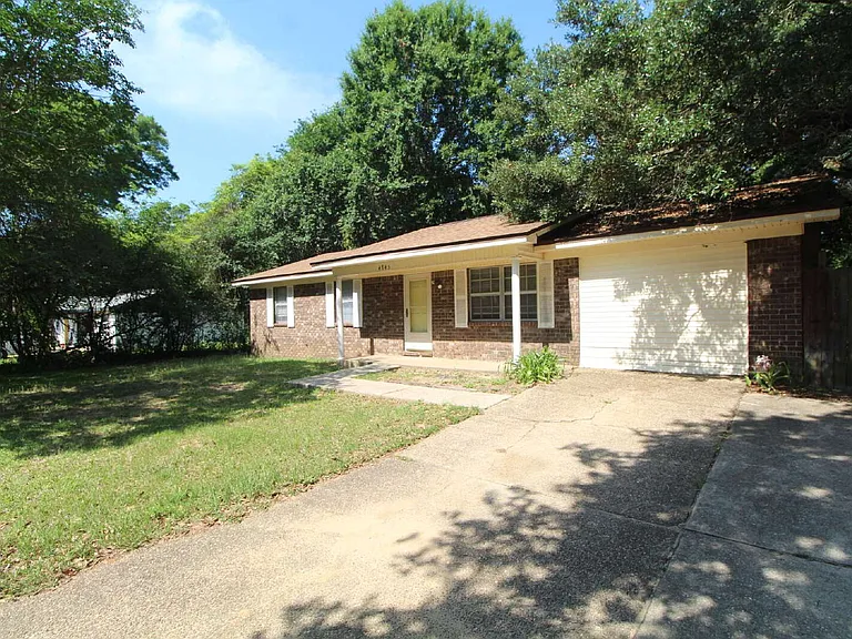 4745 Praline Ln — Photo 2