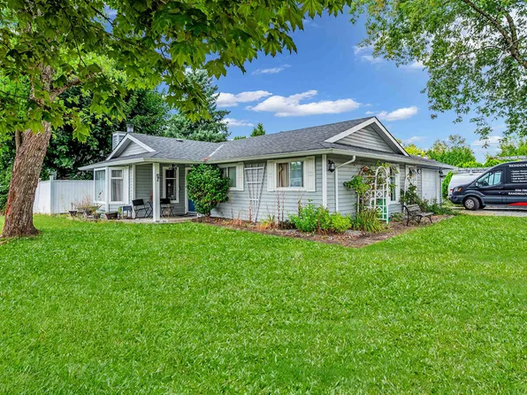 22641 Kendrick Loop, Maple Ridge, BC V2X 8Y9