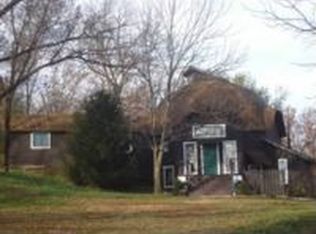 3759 Old 60 Dr, Seneca, MO 64865