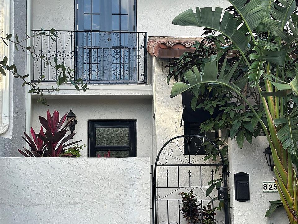 1st image of 825 SE 2nd Street #825