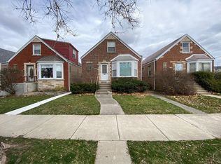 5704 W Gunnison St, Chicago, IL 60630