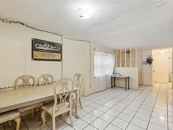 4th image of 5421 NOKOMIS CIRCLE