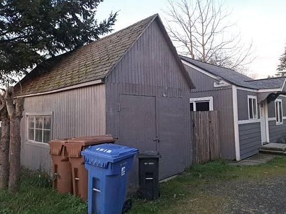 5th image of 4050 E B St