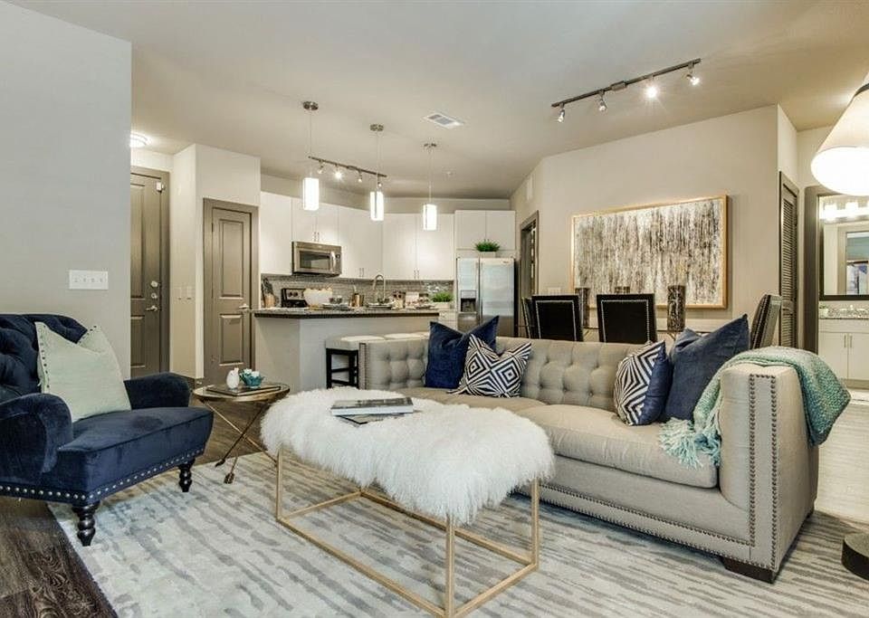 1st image of 14900 Memorial Dr #239