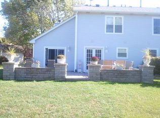 20 Yardley Ct, Glendale Heights, IL