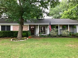 714 E McAlpine St, Navasota, TX 77868