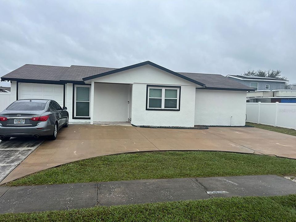 1st image of 8203 Pinehurst Cir