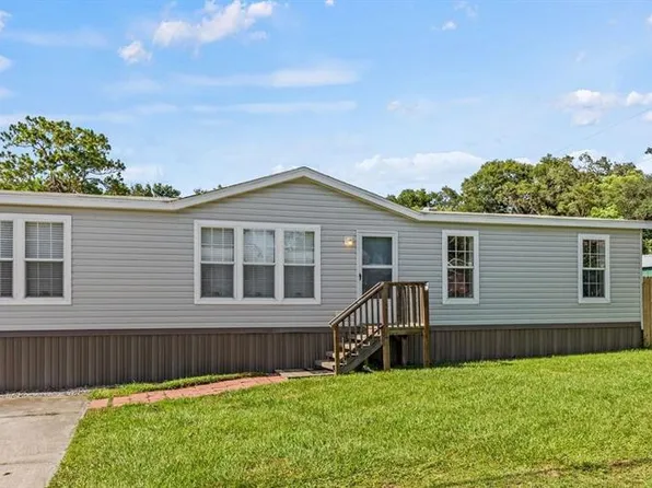 39325 Denny Ln, Zephyrhills, FL 33542