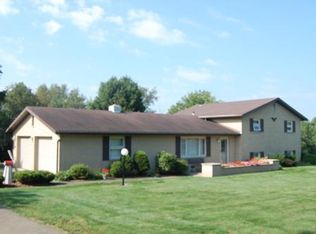 126 Locust St, Mount Pleasant, PA 15666