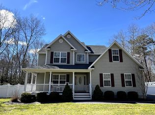 186 Bernstein Boulevard, Center Moriches, NY 11934