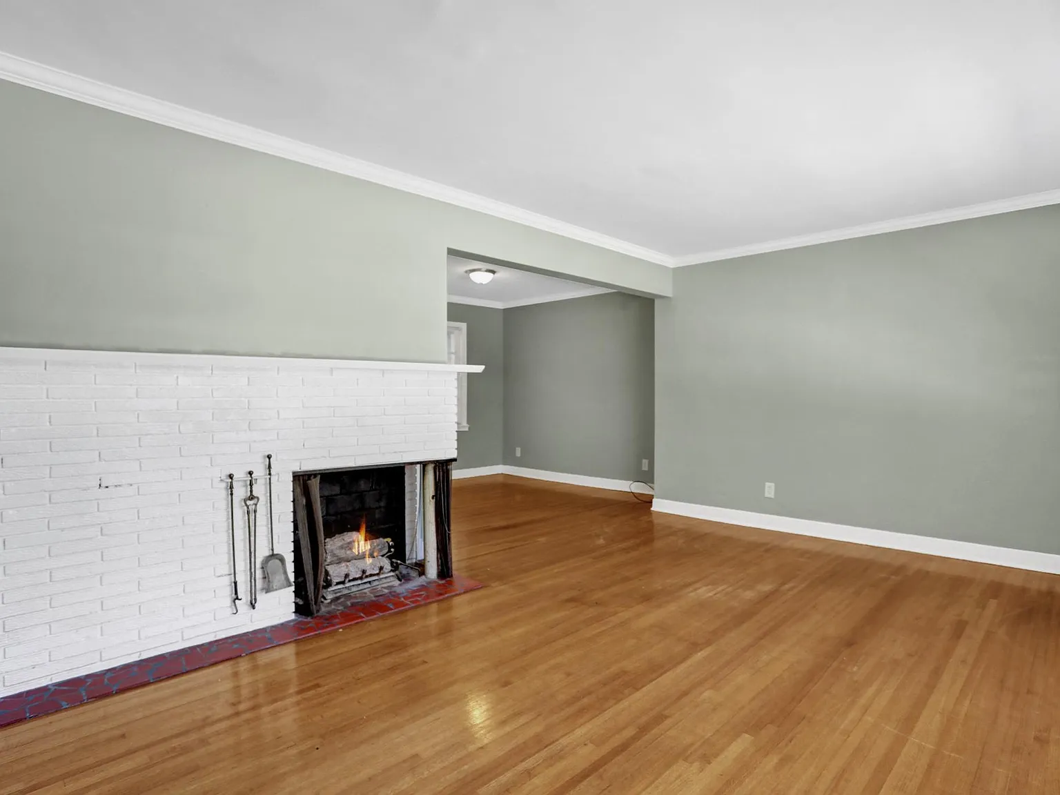 3 bed, 1861 sqft, $1,975 — Photo 4