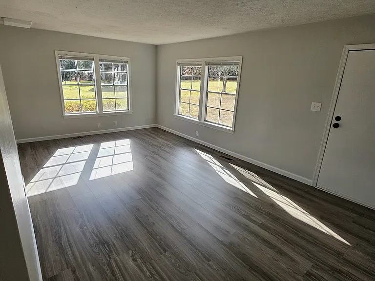 57 Benchmark Dr — Photo 6