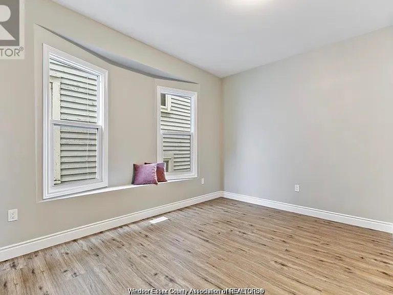 746 Dougall Ave #UPPER — Photo 5