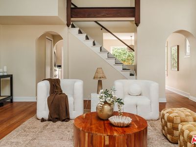 6200 Banner Ave #2, Los Angeles, CA, 90038
