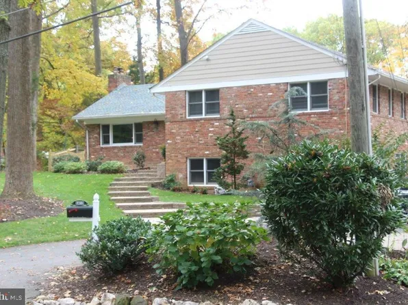 6419 Lyric Ln, Falls Church, VA 22044