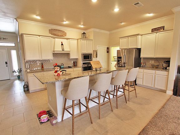 3rd image of 6920 Cattleman Dr