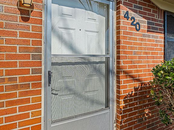 4th image of 420 Pinecrest St