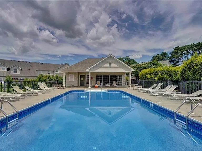 2110 Portofino Ct — Photo 21