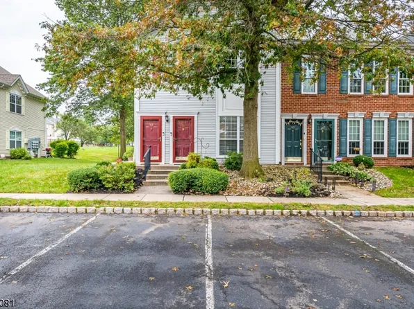 163 Gregory Ln, Franklin Twp., NJ 08823