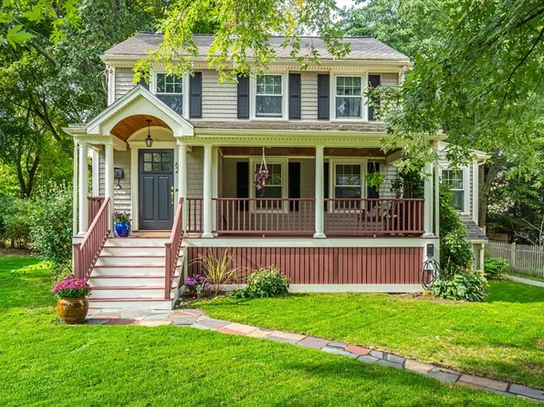 62 Harding Rd, Lexington, MA 02420