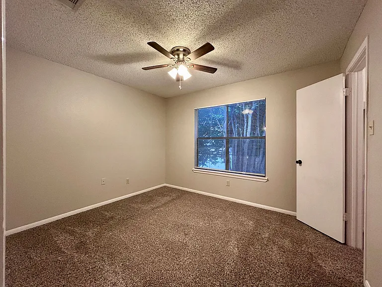 8908 Schick Rd — Photo 15