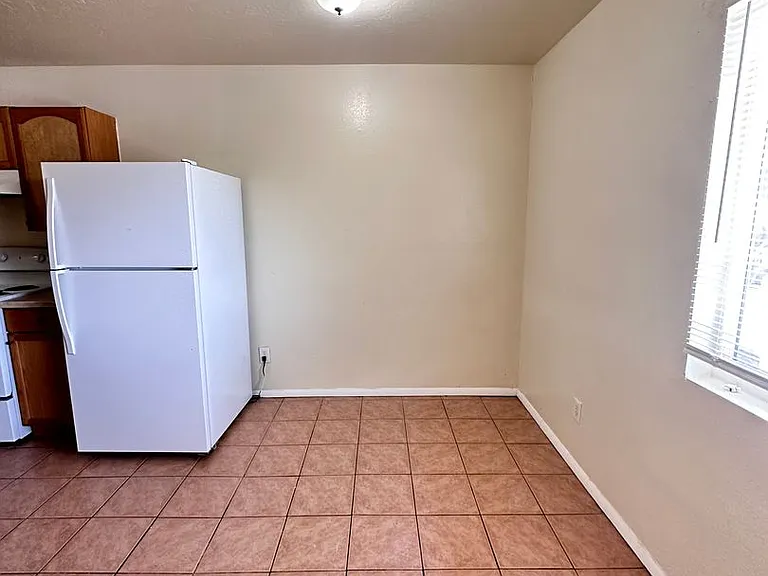 501 Texas Street NE — Photo 7