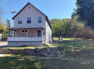 98 Central Ave, Athens, OH 45701