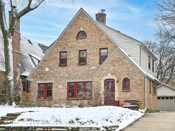 171 North 88th STREET, Wauwatosa, WI 53226