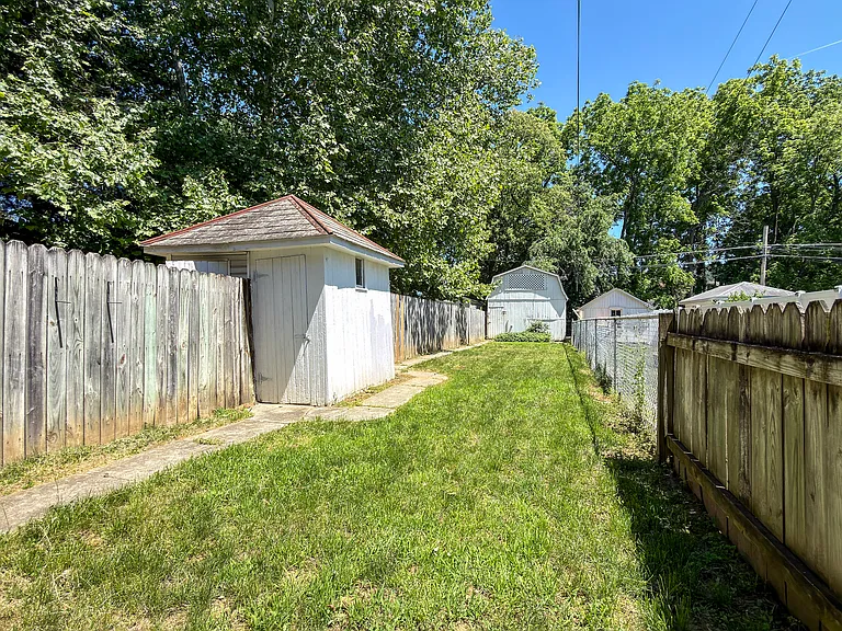 281 Church Ave — Photo 28