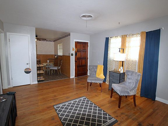 5th image of 4949 S Lake Park Dr