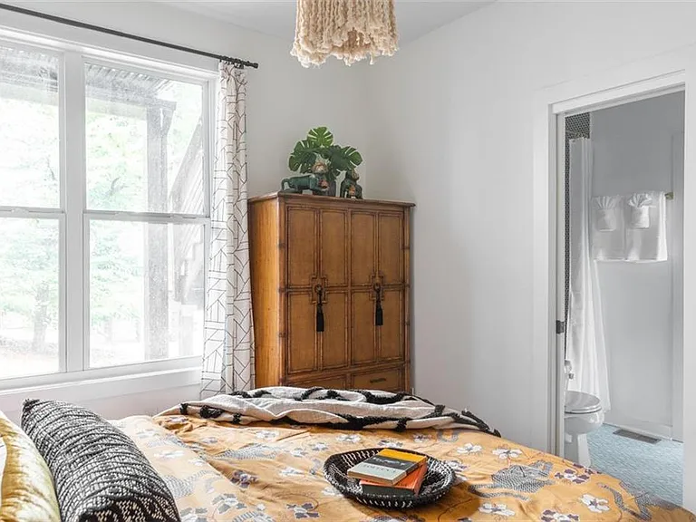 724 Charles Allen Dr NE #2 — Photo 13