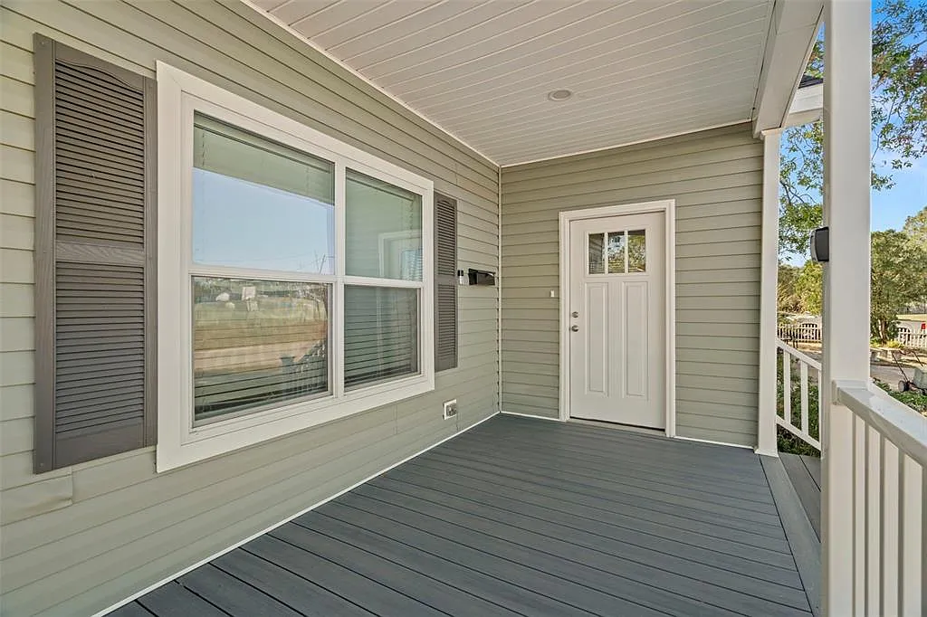 4 bed, 2.5 bath, 1920 sqft, $2,850 — Photo 3