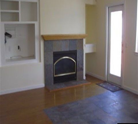 5th image of 7215 Grand Island Dr