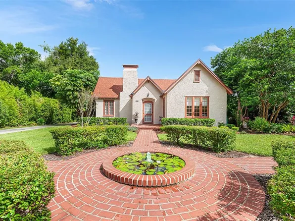 1323 Stately Oaks Dr NW, Winter Haven, FL 33881