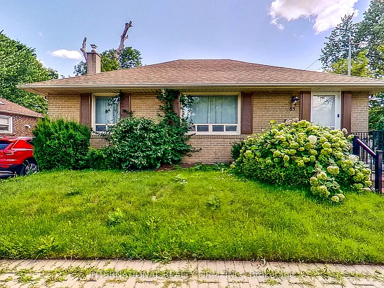 85 Churchill Ave — Photo 1
